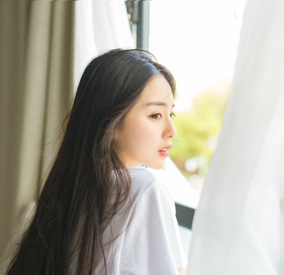 “先生何意？”魏延有些不满的看向法正，刚才他本有机会救下刘璝，却被法正阻止，让他对法正很不爽。